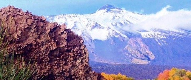 Etna-Acqua-Rocca
