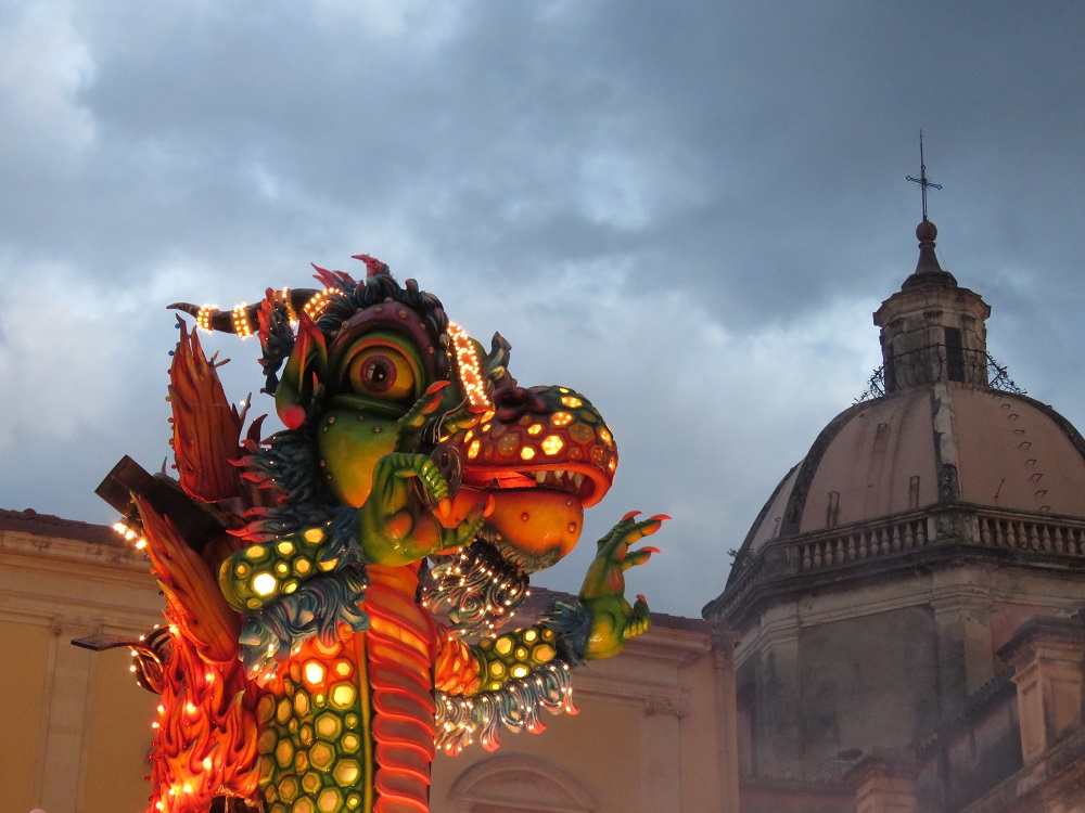 mardi gras etna