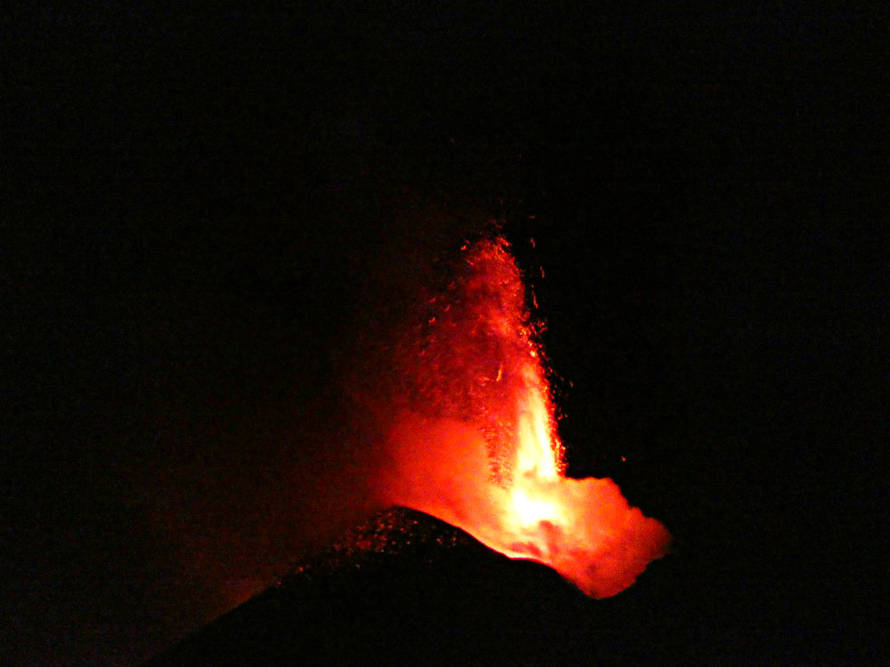 eruption aout 13